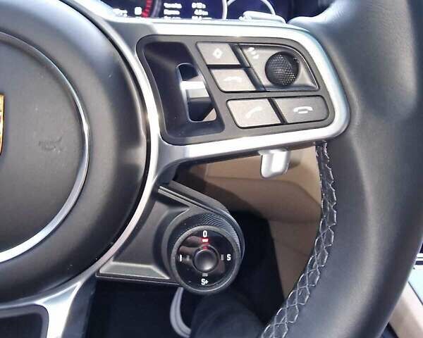 Серый Порше Каен, объемом двигателя 3 л и пробегом 22 тыс. км за 101500 $, фото 7 на Automoto.ua