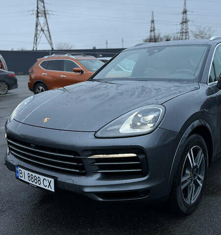 Серый Порше Каен, объемом двигателя 3 л и пробегом 81 тыс. км за 75000 $, фото 22 на Automoto.ua