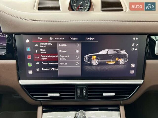 Сірий Порше Cayenne, об'ємом двигуна 4 л та пробігом 53 тис. км за 102000 $, фото 56 на Automoto.ua