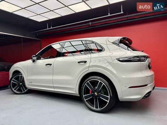 Сірий Порше Cayenne, об'ємом двигуна 4 л та пробігом 1 тис. км за 136900 $, фото 26 на Automoto.ua