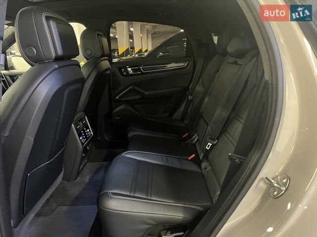 Серый Порше Каен, объемом двигателя 3 л и пробегом 100 тыс. км за 85316 $, фото 42 на Automoto.ua