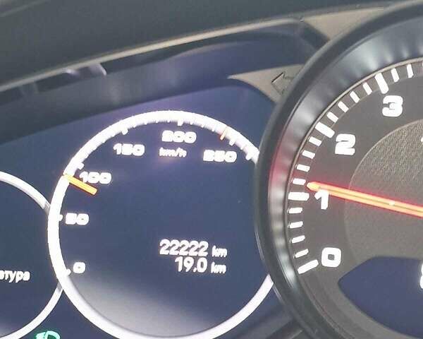 Серый Порше Каен, объемом двигателя 3 л и пробегом 22 тыс. км за 101500 $, фото 12 на Automoto.ua