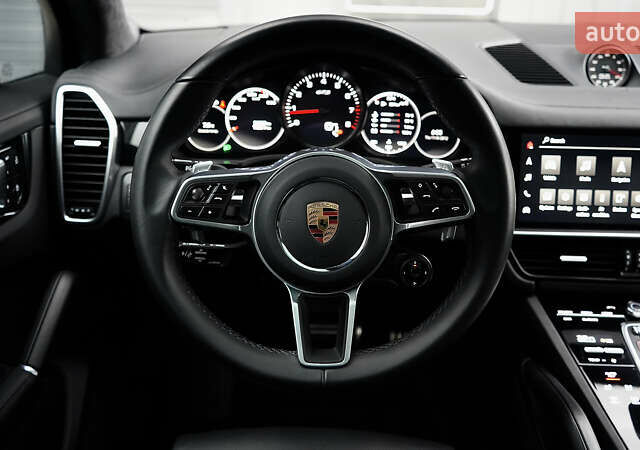Сірий Порше Cayenne, об'ємом двигуна 4 л та пробігом 31 тис. км за 95000 $, фото 45 на Automoto.ua