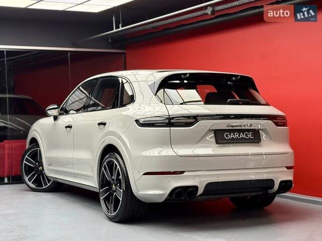 Сірий Порше Cayenne, об'ємом двигуна 4 л та пробігом 1 тис. км за 136900 $, фото 28 на Automoto.ua