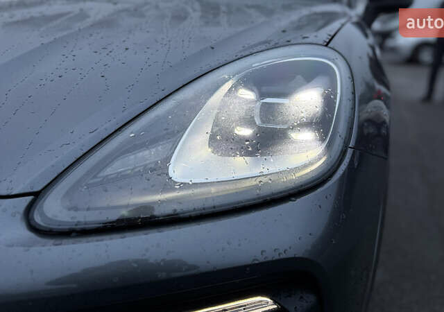 Серый Порше Каен, объемом двигателя 3 л и пробегом 81 тыс. км за 75000 $, фото 21 на Automoto.ua