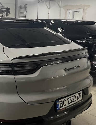 Серый Порше Каен, объемом двигателя 4 л и пробегом 38 тыс. км за 123840 $, фото 18 на Automoto.ua