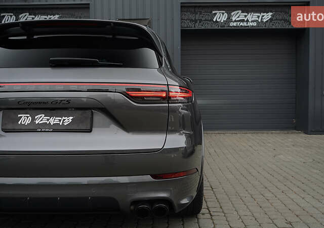 Сірий Порше Cayenne, об'ємом двигуна 4 л та пробігом 31 тис. км за 95000 $, фото 31 на Automoto.ua