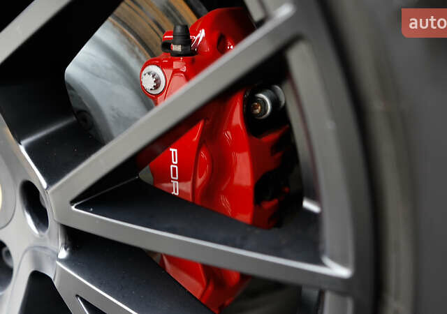 Сірий Порше Cayenne, об'ємом двигуна 4 л та пробігом 31 тис. км за 95000 $, фото 19 на Automoto.ua