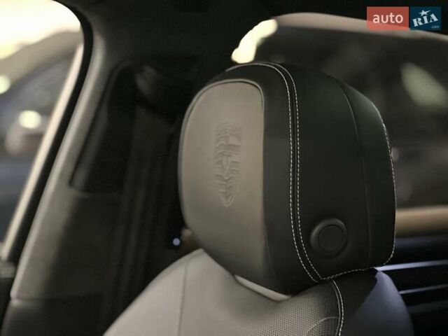 Серый Порше Каен, объемом двигателя 3 л и пробегом 100 тыс. км за 85316 $, фото 41 на Automoto.ua