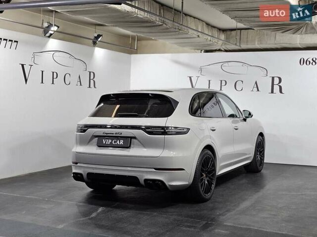 Сірий Порше Cayenne, об'ємом двигуна 4 л та пробігом 28 тис. км за 125000 $, фото 8 на Automoto.ua