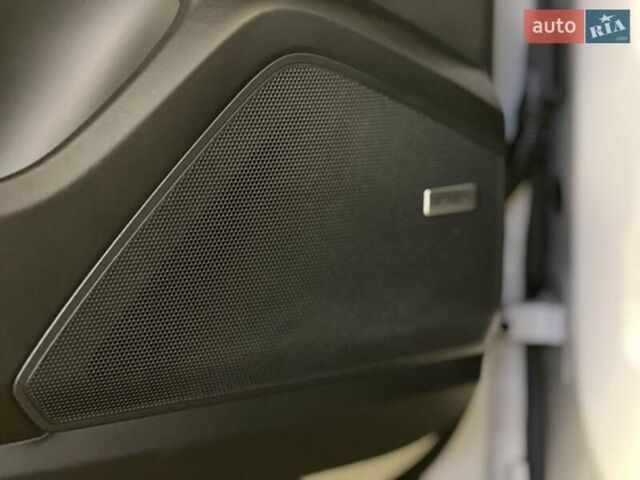 Серый Порше Каен, объемом двигателя 3 л и пробегом 100 тыс. км за 85316 $, фото 38 на Automoto.ua