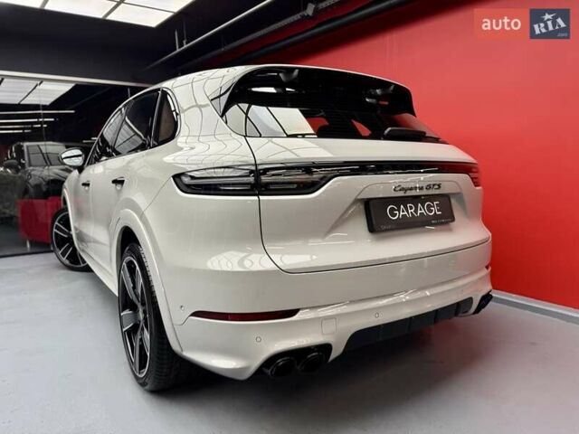 Сірий Порше Cayenne, об'ємом двигуна 4 л та пробігом 1 тис. км за 136900 $, фото 24 на Automoto.ua