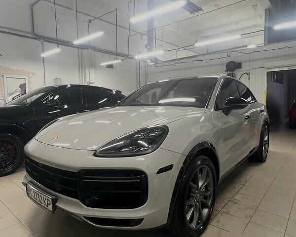 Серый Порше Каен, объемом двигателя 4 л и пробегом 38 тыс. км за 123840 $, фото 17 на Automoto.ua