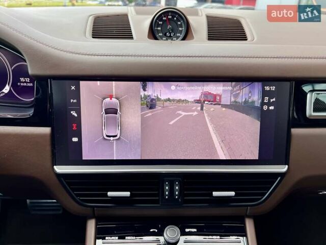 Сірий Порше Cayenne, об'ємом двигуна 4 л та пробігом 53 тис. км за 102000 $, фото 45 на Automoto.ua