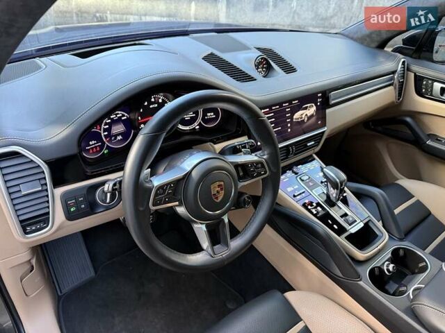 Серый Порше Каен, объемом двигателя 4 л и пробегом 14 тыс. км за 129999 $, фото 17 на Automoto.ua