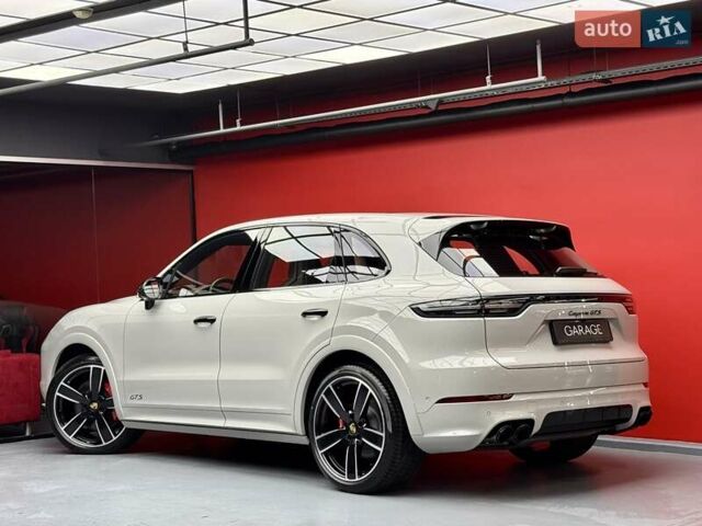 Сірий Порше Cayenne, об'ємом двигуна 4 л та пробігом 1 тис. км за 136900 $, фото 29 на Automoto.ua