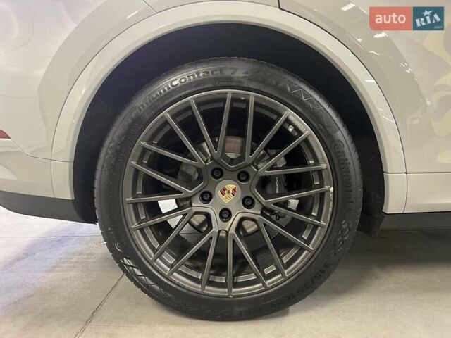 Серый Порше Каен, объемом двигателя 3 л и пробегом 100 тыс. км за 85316 $, фото 19 на Automoto.ua