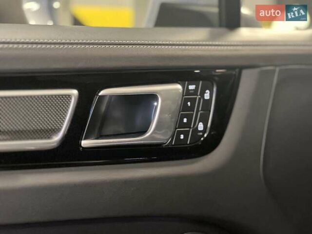 Серый Порше Каен, объемом двигателя 3 л и пробегом 100 тыс. км за 85316 $, фото 35 на Automoto.ua