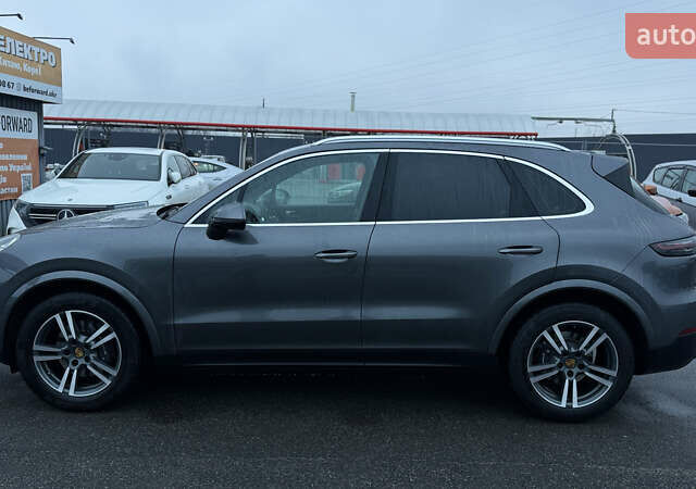 Серый Порше Каен, объемом двигателя 3 л и пробегом 81 тыс. км за 75000 $, фото 3 на Automoto.ua