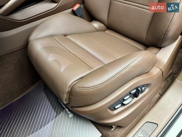 Сірий Порше Cayenne, об'ємом двигуна 4 л та пробігом 1 тис. км за 136900 $, фото 36 на Automoto.ua
