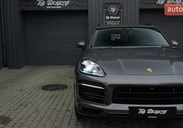 Сірий Порше Cayenne, об'ємом двигуна 4 л та пробігом 31 тис. км за 95000 $, фото 7 на Automoto.ua