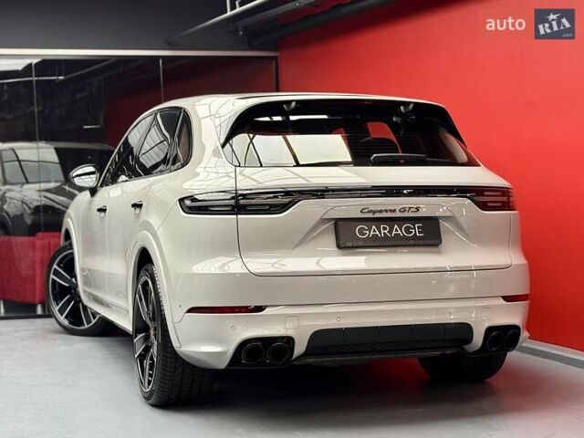 Сірий Порше Cayenne, об'ємом двигуна 4 л та пробігом 1 тис. км за 136900 $, фото 27 на Automoto.ua