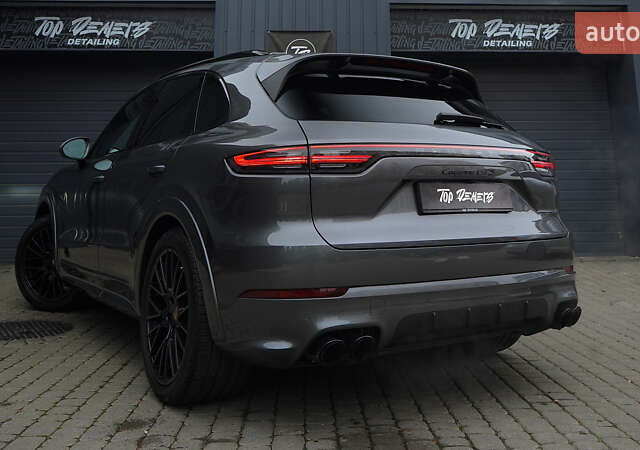 Сірий Порше Cayenne, об'ємом двигуна 4 л та пробігом 31 тис. км за 95000 $, фото 23 на Automoto.ua