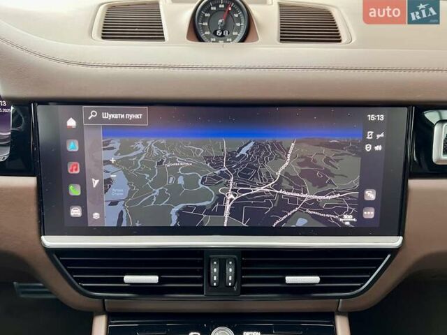 Сірий Порше Cayenne, об'ємом двигуна 4 л та пробігом 53 тис. км за 102000 $, фото 46 на Automoto.ua