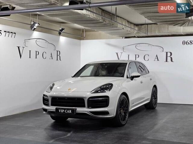 Сірий Порше Cayenne, об'ємом двигуна 4 л та пробігом 28 тис. км за 125000 $, фото 3 на Automoto.ua