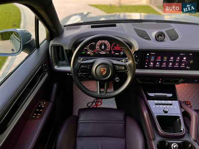 Сірий Порше Cayenne, об'ємом двигуна 3 л та пробігом 56 тис. км за 110000 $, фото 37 на Automoto.ua