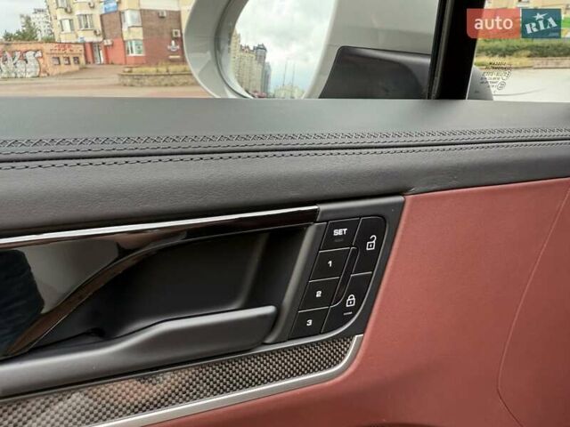 Серый Порше Каен, объемом двигателя 3 л и пробегом 38 тыс. км за 129999 $, фото 26 на Automoto.ua