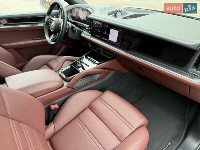 Серый Порше Каен, объемом двигателя 3 л и пробегом 38 тыс. км за 129999 $, фото 13 на Automoto.ua