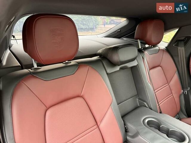 Серый Порше Каен, объемом двигателя 3 л и пробегом 38 тыс. км за 129999 $, фото 18 на Automoto.ua