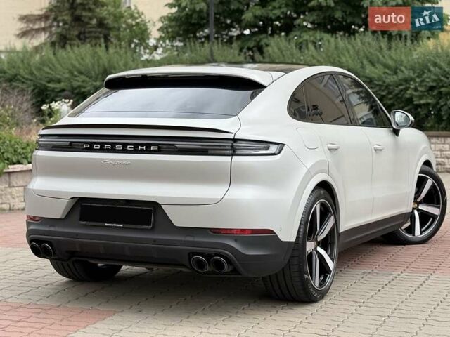 Серый Порше Каен, объемом двигателя 3 л и пробегом 38 тыс. км за 129999 $, фото 4 на Automoto.ua