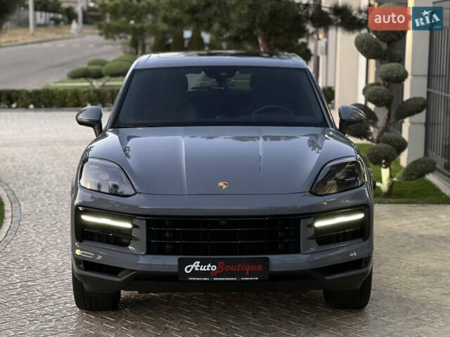 Сірий Порше Cayenne, об'ємом двигуна 3 л та пробігом 56 тис. км за 110000 $, фото 1 на Automoto.ua