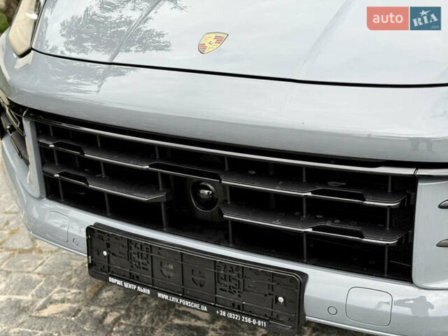 Сірий Порше Cayenne, об'ємом двигуна 3.98 л та пробігом 24 тис. км за 119900 $, фото 5 на Automoto.ua