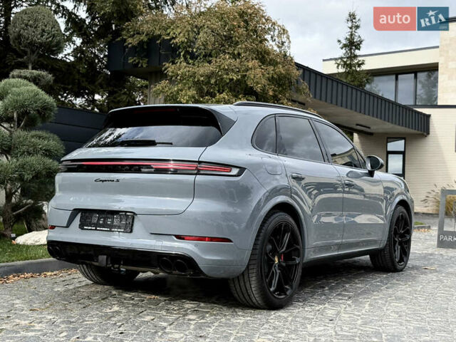 Сірий Порше Cayenne, об'ємом двигуна 3.98 л та пробігом 24 тис. км за 119900 $, фото 23 на Automoto.ua