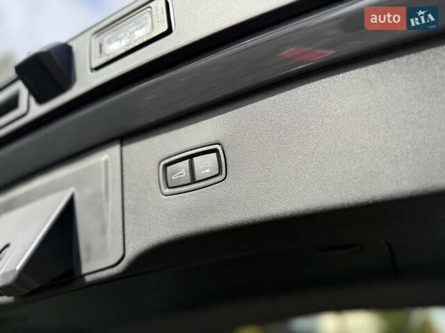 Сірий Порше Cayenne, об'ємом двигуна 3.98 л та пробігом 24 тис. км за 119900 $, фото 70 на Automoto.ua