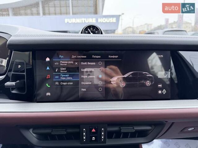 Серый Порше Каен, объемом двигателя 3 л и пробегом 1 тыс. км за 145999 $, фото 32 на Automoto.ua