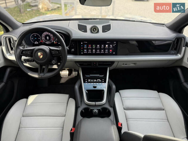 Сірий Порше Cayenne, об'ємом двигуна 3.98 л та пробігом 24 тис. км за 119900 $, фото 66 на Automoto.ua