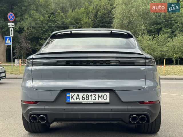Сірий Порше Cayenne, об'ємом двигуна 4 л та пробігом 26 тис. км за 176000 $, фото 6 на Automoto.ua