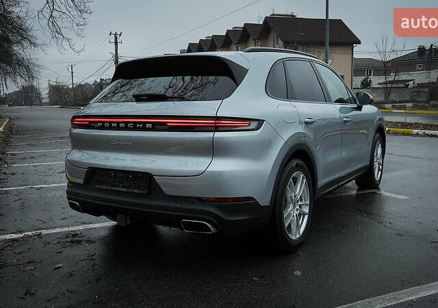 Серый Порше Каен, объемом двигателя 3 л и пробегом 21 тыс. км за 98000 $, фото 1 на Automoto.ua