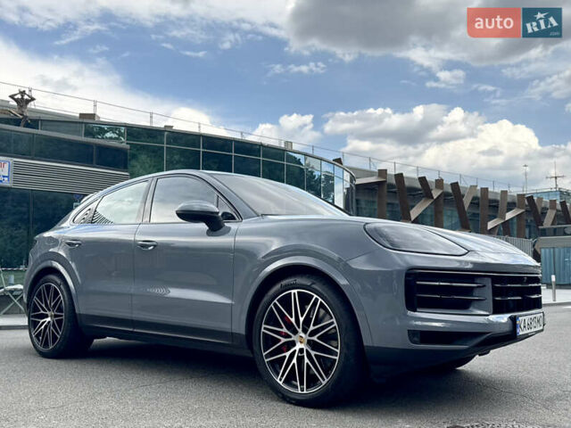 Сірий Порше Cayenne, об'ємом двигуна 4 л та пробігом 26 тис. км за 176000 $, фото 3 на Automoto.ua