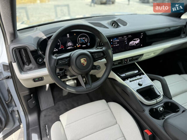 Сірий Порше Cayenne, об'ємом двигуна 3.98 л та пробігом 24 тис. км за 119900 $, фото 36 на Automoto.ua