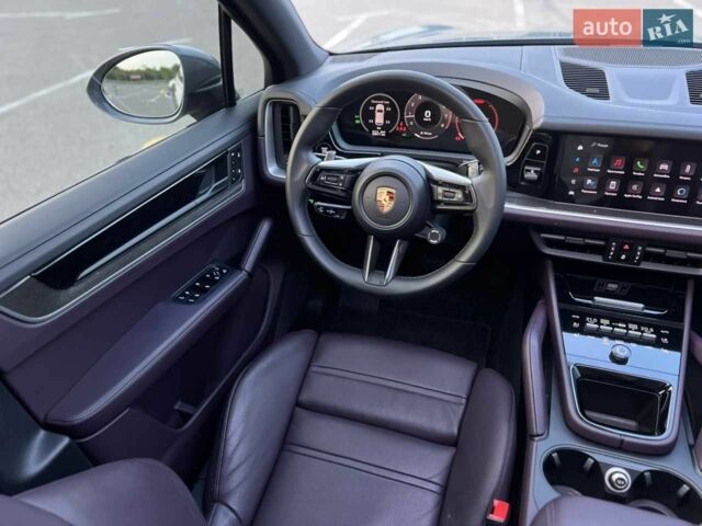 Серый Порше Каен, объемом двигателя 2.9 л и пробегом 24 тыс. км за 129000 $, фото 11 на Automoto.ua