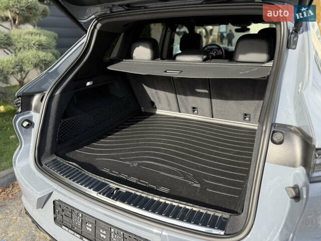 Сірий Порше Cayenne, об'ємом двигуна 3.98 л та пробігом 24 тис. км за 119900 $, фото 68 на Automoto.ua