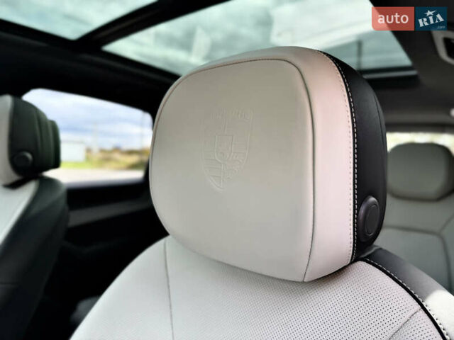 Сірий Порше Cayenne, об'ємом двигуна 3.98 л та пробігом 24 тис. км за 119900 $, фото 35 на Automoto.ua