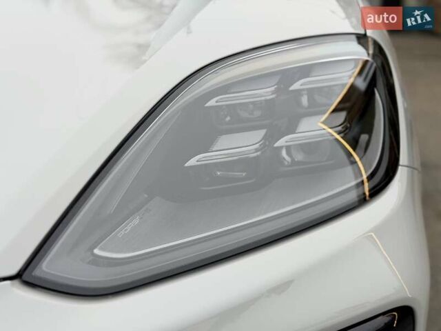 Серый Порше Каен, объемом двигателя 3 л и пробегом 1 тыс. км за 145999 $, фото 40 на Automoto.ua