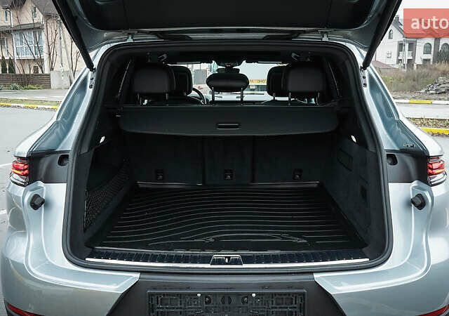 Серый Порше Каен, объемом двигателя 3 л и пробегом 21 тыс. км за 98000 $, фото 17 на Automoto.ua