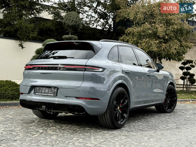 Сірий Порше Cayenne, об'ємом двигуна 3.98 л та пробігом 24 тис. км за 119900 $, фото 21 на Automoto.ua